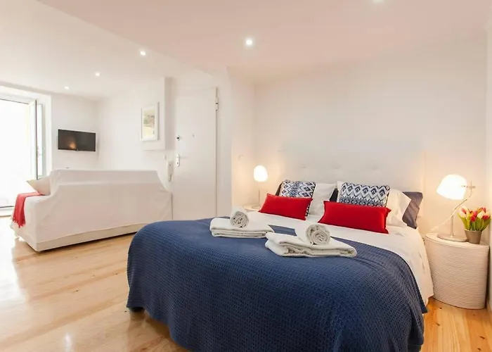 Charming Studio In Mouraria